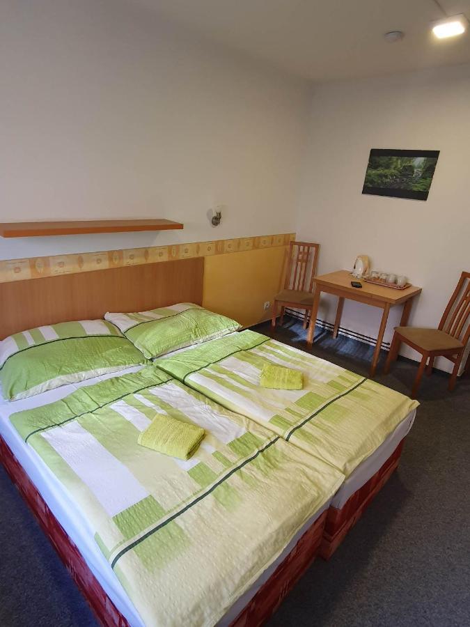 Hotel Decin Na Skrivance Eksteriør bilde