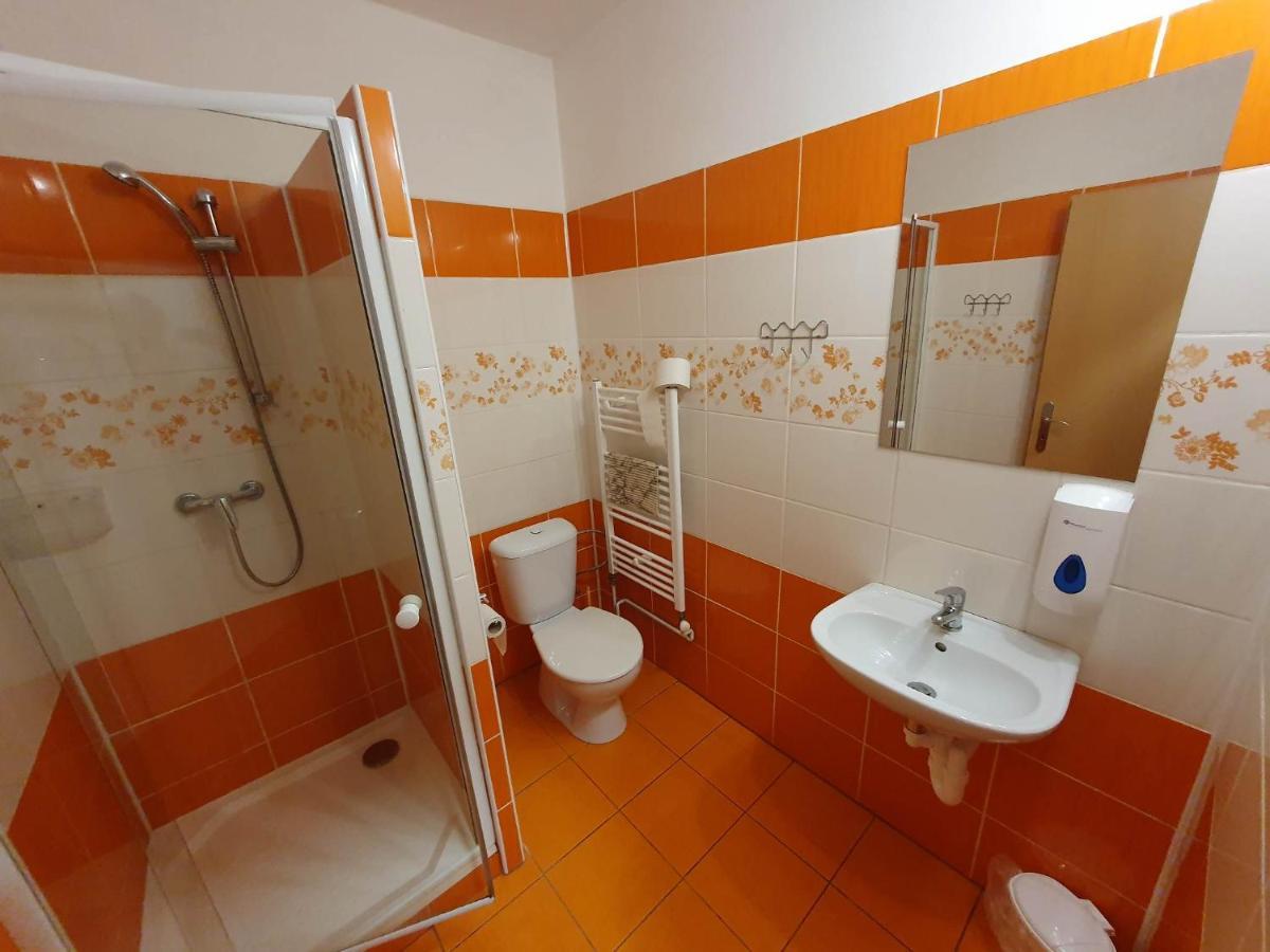 Hotel Decin Na Skrivance Eksteriør bilde