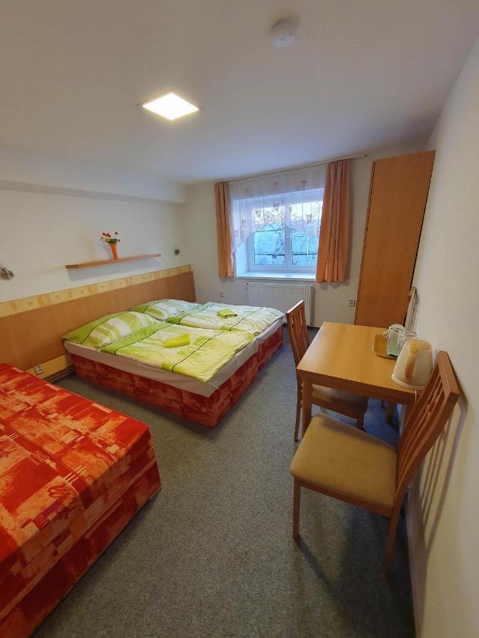 Hotel Decin Na Skrivance Eksteriør bilde